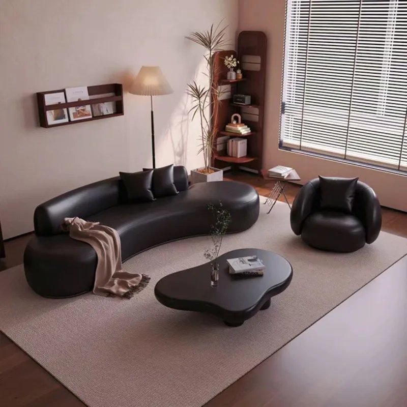 Tech Office Reception - 曲線ソファ、小さなアパート、リビングルーム、営業所、商談室、美容室、衣料品店、休憩エリア、受付、テックセンター向け