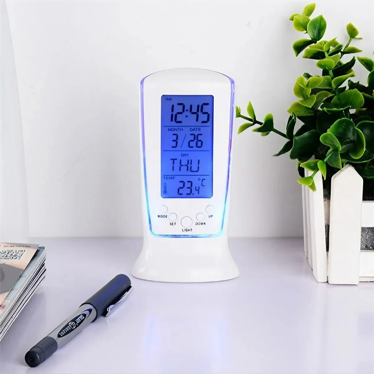 多機能卓上カレンダー時計、デジタルLED、ベッドサイド温度、 - Office Tech Gadgets のレビューと価格